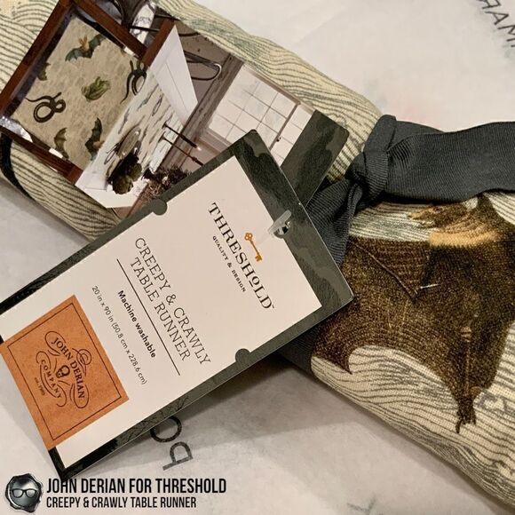 JOHN DERIAN CREEPY & CRAWLY TABLE RUNNER FOR THRESHOLD BAT FROG SNAKE HALLOWEEN - Picture 5 of 9